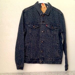 Levi’s Men jacket. Cheetah/ Leopard print